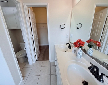 26430 Richwood Oaks Drive - Photo Thumbnail 17