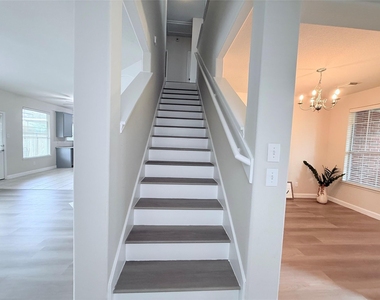 26430 Richwood Oaks Drive - Photo Thumbnail 4