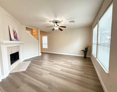 26430 Richwood Oaks Drive - Photo Thumbnail 7