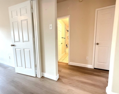 26430 Richwood Oaks Drive - Photo Thumbnail 14