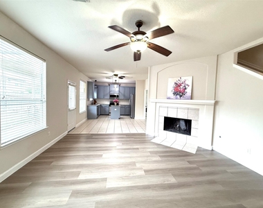 26430 Richwood Oaks Drive - Photo Thumbnail 6