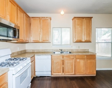19906 Mason Creek Drive - Photo Thumbnail 3
