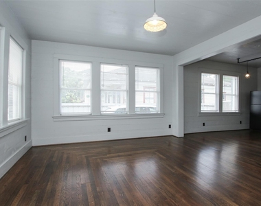 316 Eastwood Street - Photo Thumbnail 1