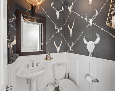 2506 Mckinney Street - Photo Thumbnail 5