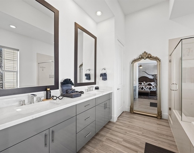 2506 Mckinney Street - Photo Thumbnail 25