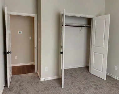 1131 Yaupon Drive - Photo Thumbnail 12