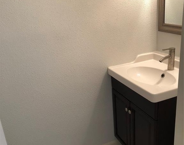 2601 S Braeswood Boulevard - Photo Thumbnail 8