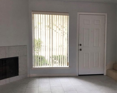 2601 S Braeswood Boulevard - Photo Thumbnail 3