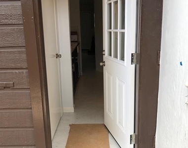 2601 S Braeswood Boulevard - Photo Thumbnail 15