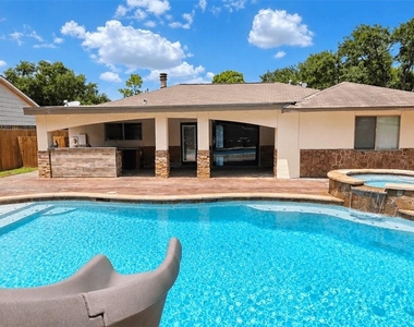13914 Bonnington Drive - Photo Thumbnail 18