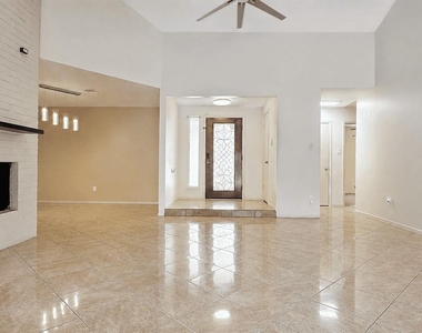 13914 Bonnington Drive - Photo Thumbnail 2