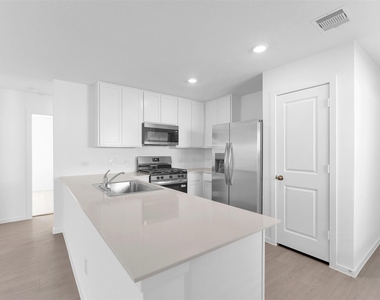 3041 Angelic Rose Lane - Photo Thumbnail 21