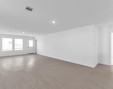 3041 Angelic Rose Lane - Photo Thumbnail 20