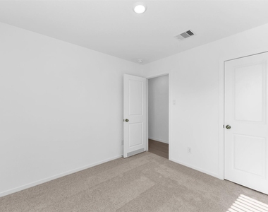 3041 Angelic Rose Lane - Photo Thumbnail 33