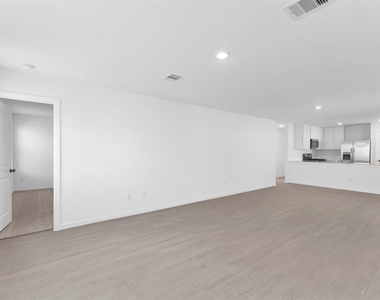 3041 Angelic Rose Lane - Photo Thumbnail 15