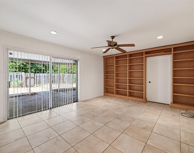 6222 Creekbend Drive - Photo Thumbnail 4