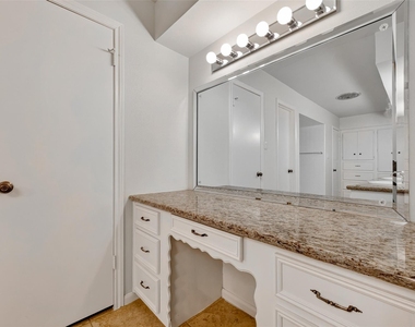 6222 Creekbend Drive - Photo Thumbnail 43