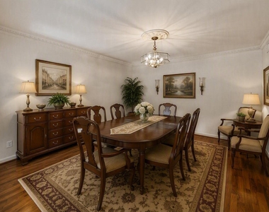 6222 Creekbend Drive - Photo Thumbnail 15