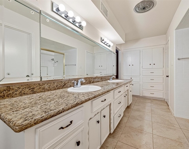 6222 Creekbend Drive - Photo Thumbnail 33