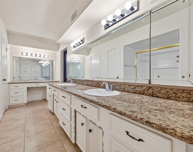 6222 Creekbend Drive - Photo Thumbnail 28