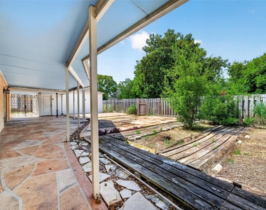 6222 Creekbend Drive - Photo Thumbnail 48