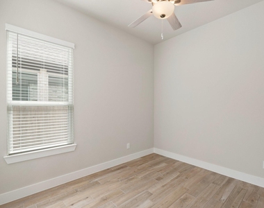 10719 River Walk Drive - Photo Thumbnail 24