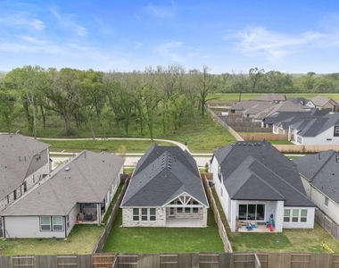 10719 River Walk Drive - Photo Thumbnail 2