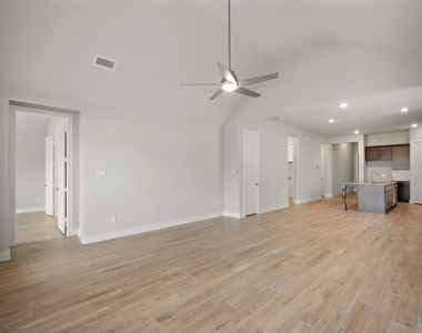 10719 River Walk Drive - Photo Thumbnail 11