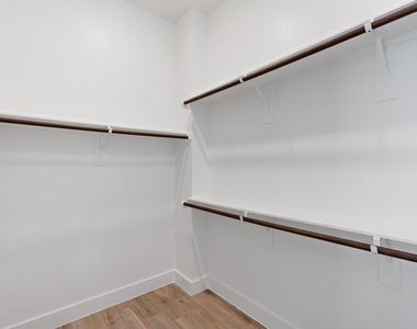 10719 River Walk Drive - Photo Thumbnail 17