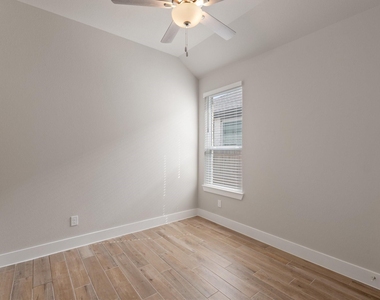 10719 River Walk Drive - Photo Thumbnail 21