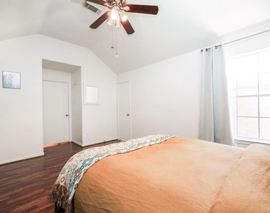 118 Willowwood Circle - Photo Thumbnail 17