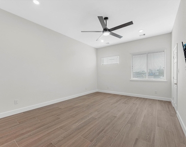603 N Milby - Photo Thumbnail 17