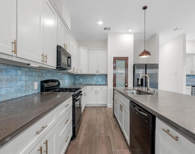 603 N Milby - Photo Thumbnail 10