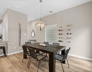 413 Stonework Oaks Lane - Photo Thumbnail 11
