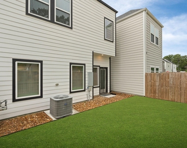 413 Stonework Oaks Lane - Photo Thumbnail 42
