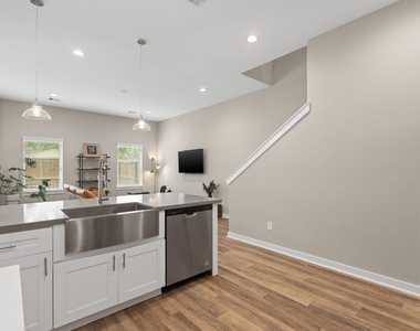 413 Stonework Oaks Lane - Photo Thumbnail 23