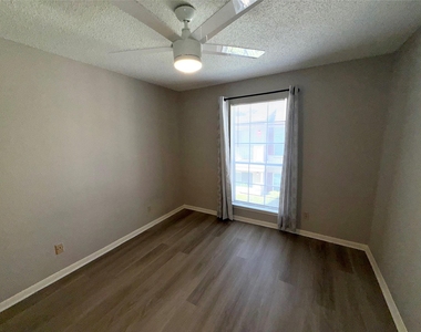 2120 El Paseo Street - Photo Thumbnail 21