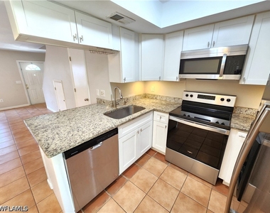 16180 Dublin Circle - Photo Thumbnail 2