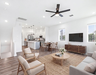 1404 Mansfield Street - Photo Thumbnail 3