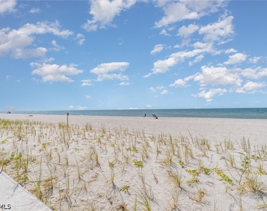 3443 Gulf Shore Boulevard N - Photo Thumbnail 16
