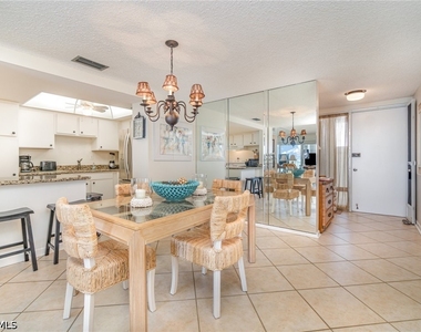 3443 Gulf Shore Boulevard N - Photo Thumbnail 3