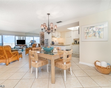 3443 Gulf Shore Boulevard N - Photo Thumbnail 2