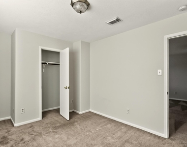 4914 Jasmine Meadows Lane - Photo Thumbnail 27