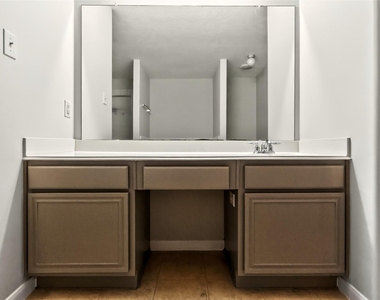 4914 Jasmine Meadows Lane - Photo Thumbnail 23