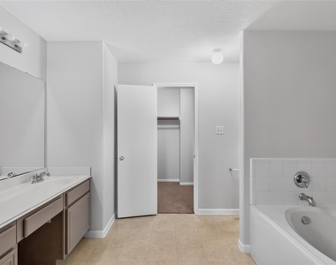 4914 Jasmine Meadows Lane - Photo Thumbnail 22