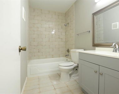 9700 Leawood Boulevard - Photo Thumbnail 10