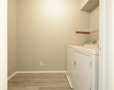 9700 Leawood Boulevard - Photo Thumbnail 9