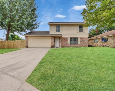 4003 Swinden Drive - Photo Thumbnail 27