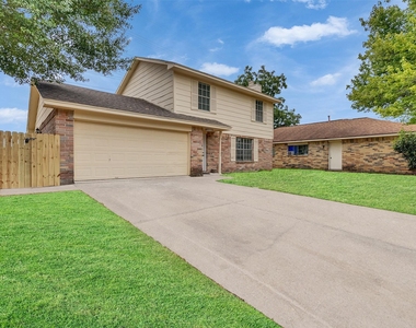 4003 Swinden Drive - Photo Thumbnail 1