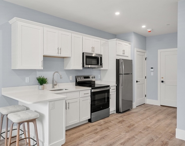 238 Lafayette - Photo Thumbnail 6